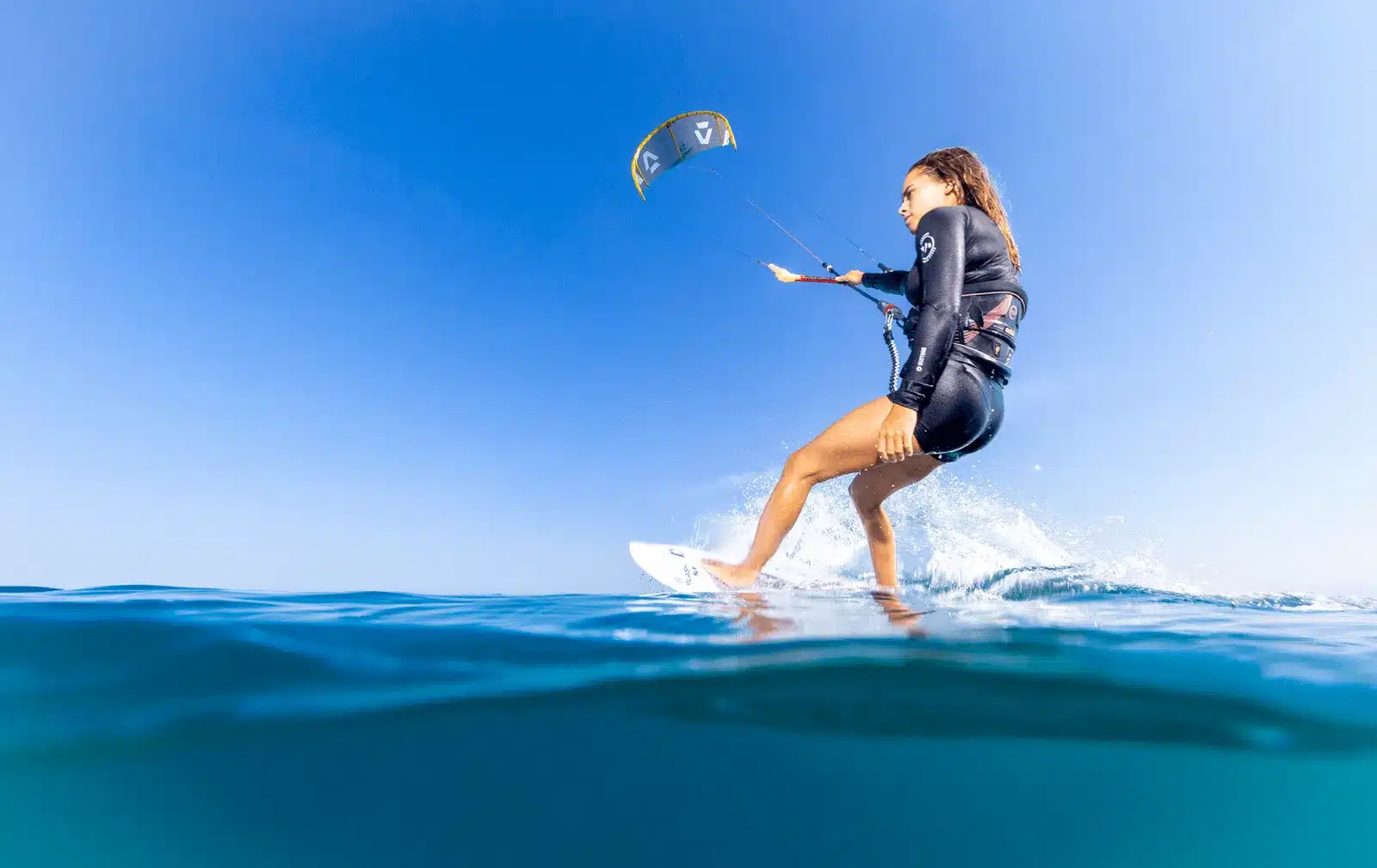 Duotone Slash SLS Directional Kiteboard 2024 Duotone Slash SLS Directional Kiteboard 2024