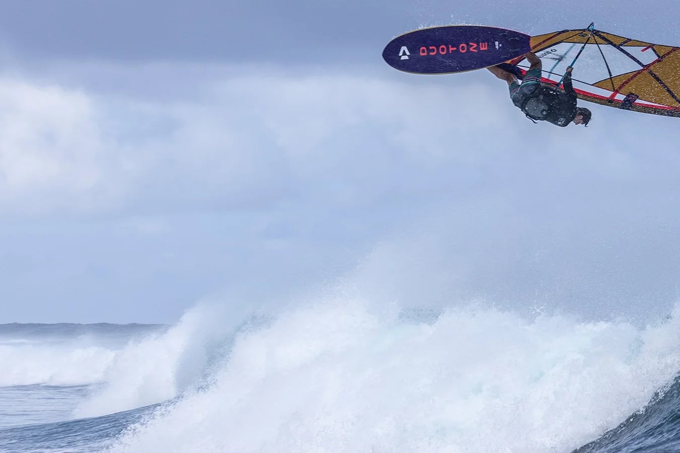 Duotone Grip 4 SLS Windsurf Board 2024