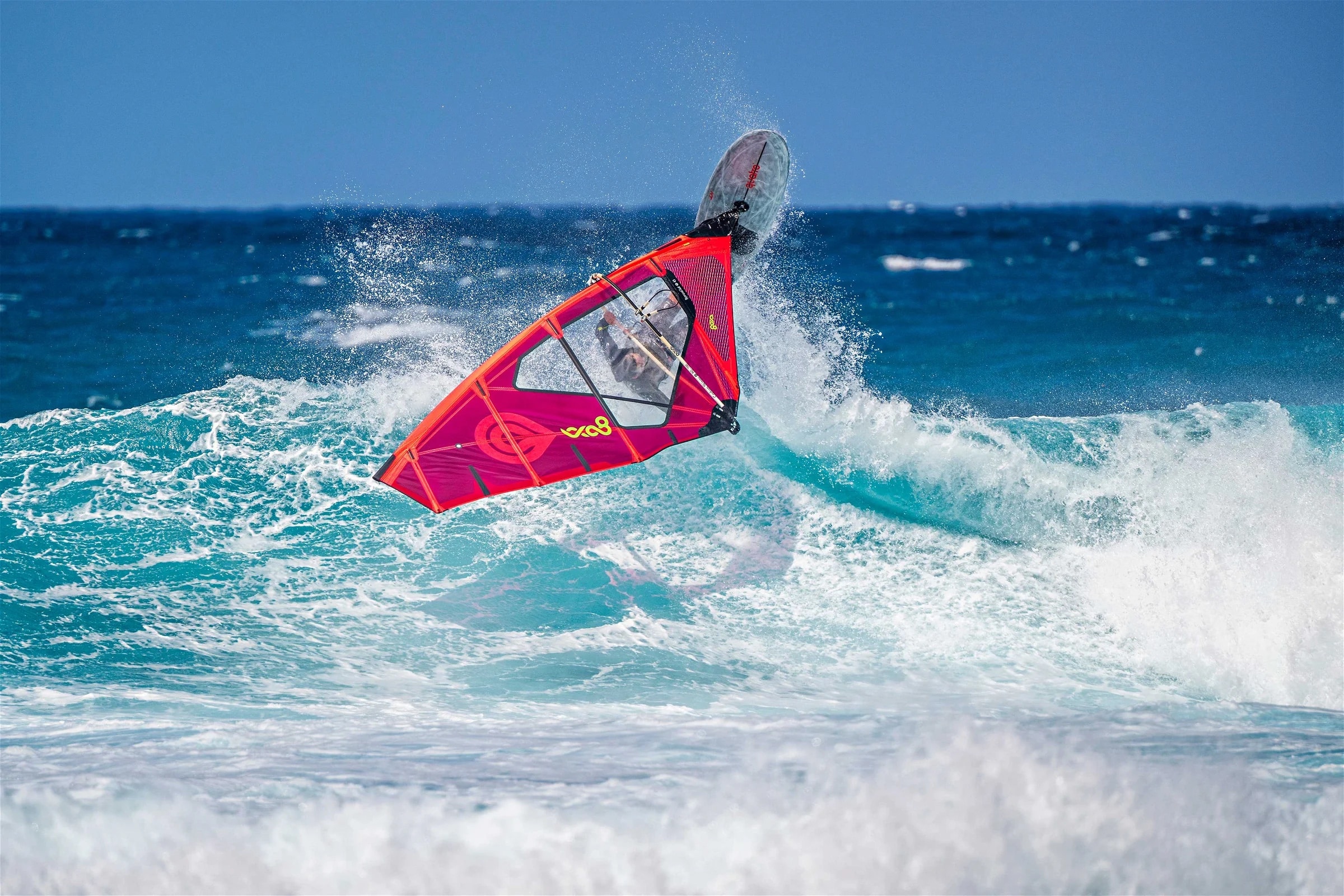 Quatro Pyramid 6 Surfwave Thruster Windsurf Board 2025