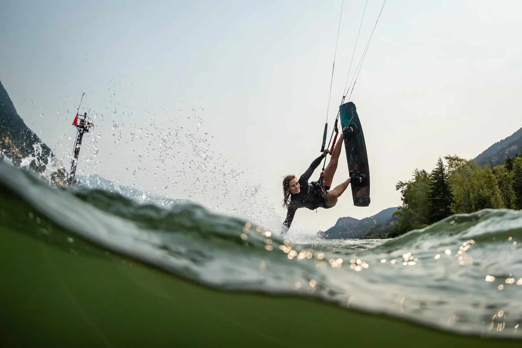 Naish Motion NVision Twintip Kiteboard 2025