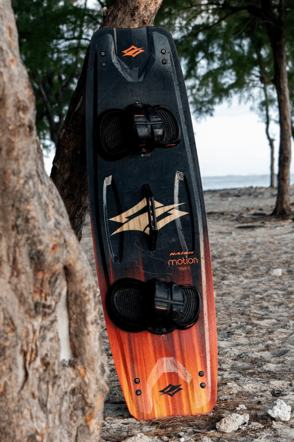 Naish Motion Twin Tip Kiteboard 2025