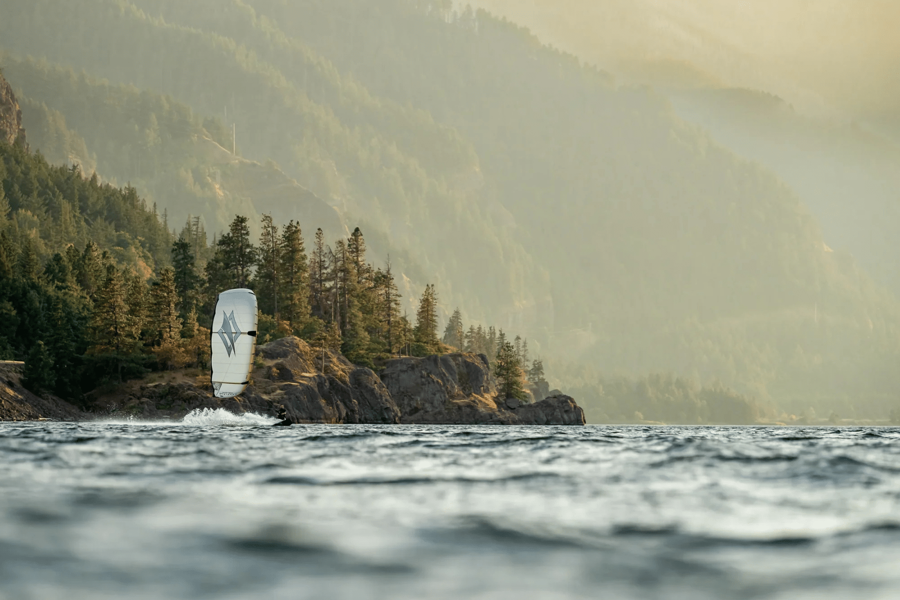 Naish Pivot NVision Kiteboarding Kite 2026 Naish Pivot NVision Kiteboarding Kite 2026