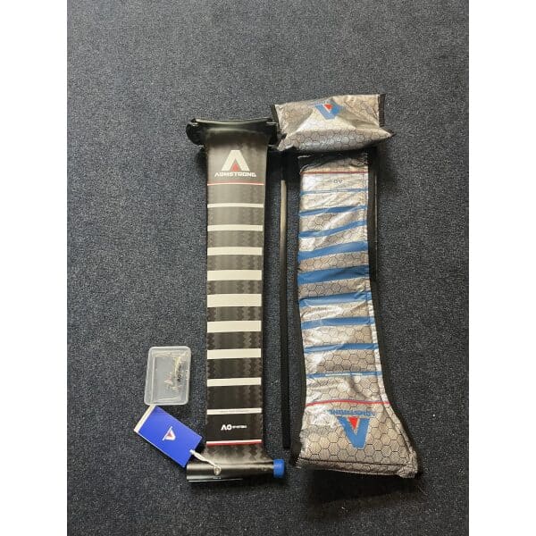 Armstrong Performance Mast 725 Display Model