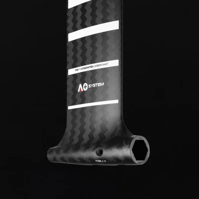 Integrated-Mast-EFoil-02_1340x1340_crop_center