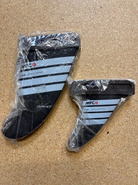 MFC QS 300 Quad Slotbox Windsurf Wave Fin set MFC QS 300 Quad Slotbox Windsurf Wave Fin set