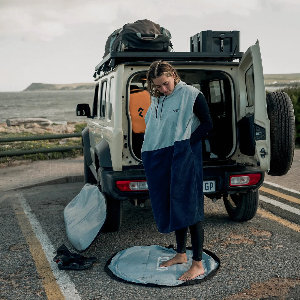 Ion Women's Select Poncho Bamboo