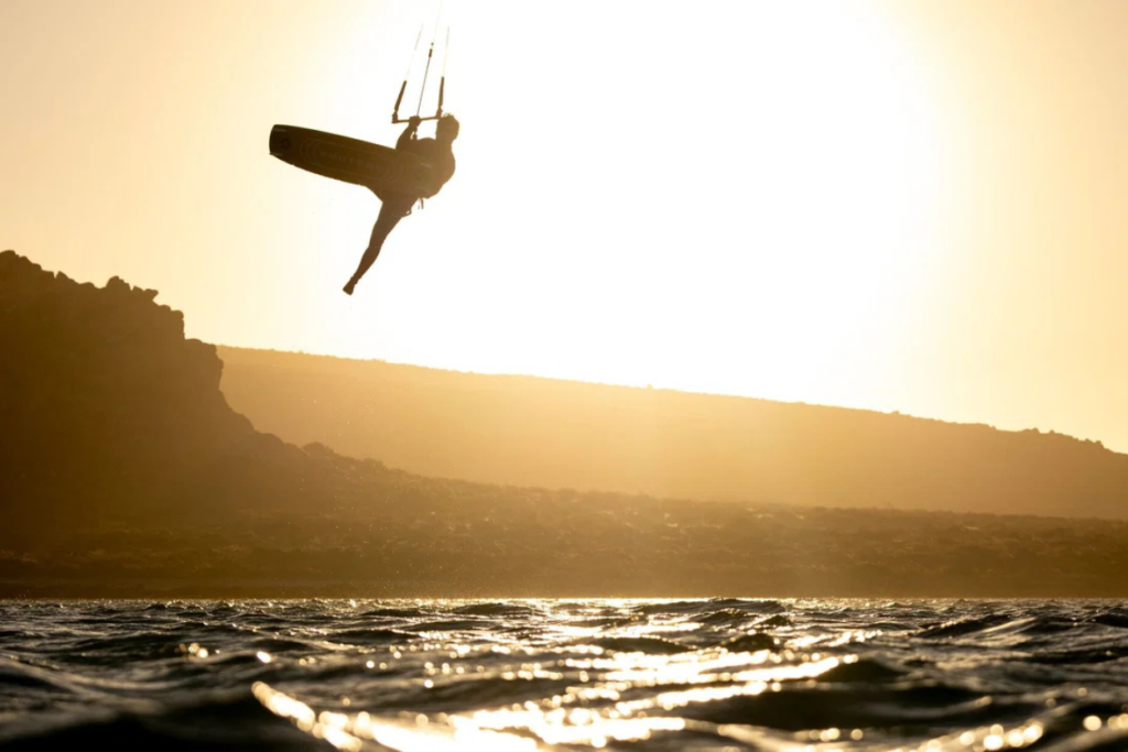 Duotone Gonzales Twintip Kiteboard 2026