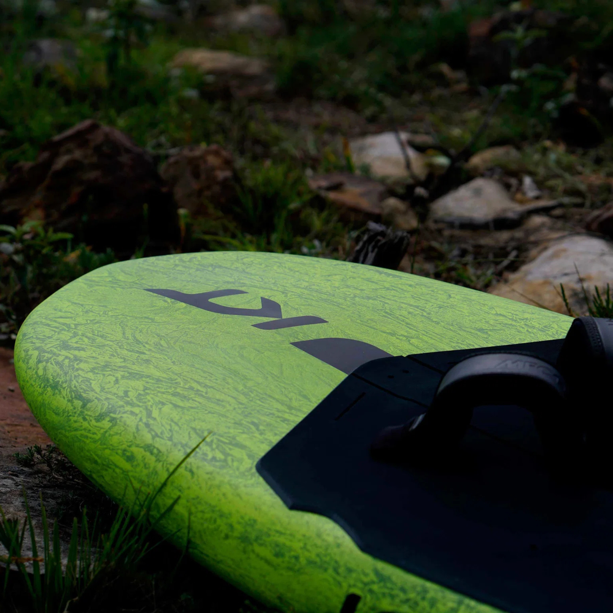 KT Vortex Pro Carbon Foil Board 2026