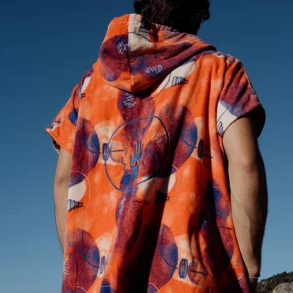 Ion Core Lumen Poncho 2026