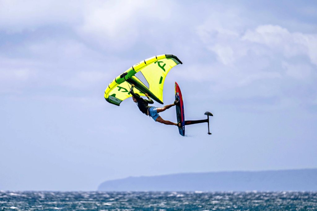 KT Apex Carbon Foil Mast 2026