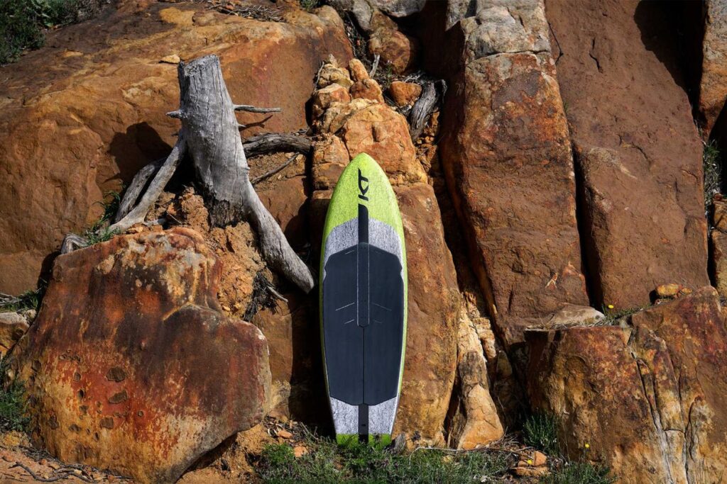 KT Arc Pro Carbon Strapless Foil Board 2026