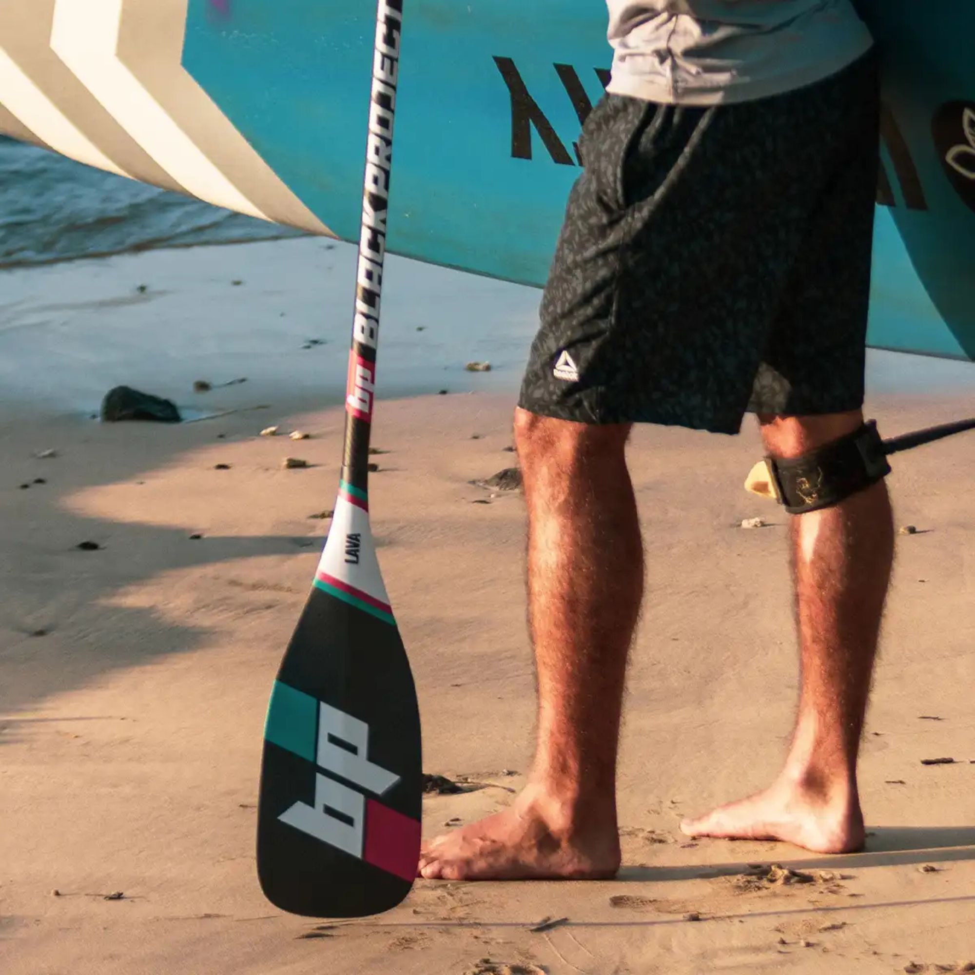 Black Project Lava Adjustable SUP Paddle 2026 | M/82 Slim Black Project Lava Adjustable SUP Paddle 2026 | M/82 Slim