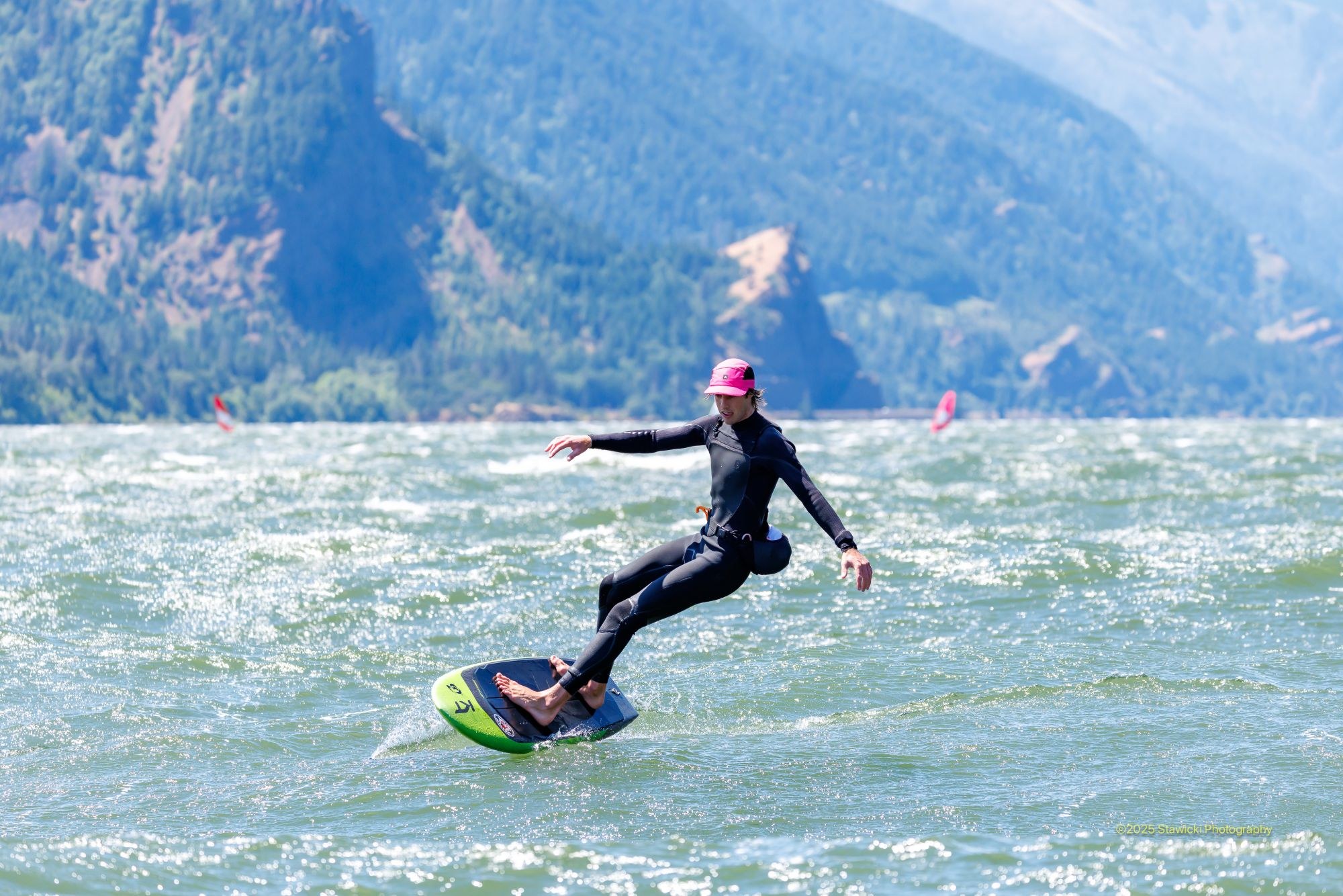Tom Woodward hands free on the KT Super K Tom Woodward surfing a KT Super K Pro Carbon 50L foil board downwind, hands free, in the Columbia River Gorge. Photo: Bob Stawicki